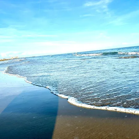 Front Sabbiadoro Apartment