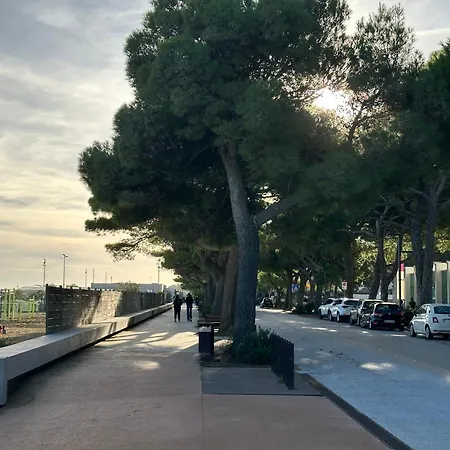 Front Sabbiadoro Apartment